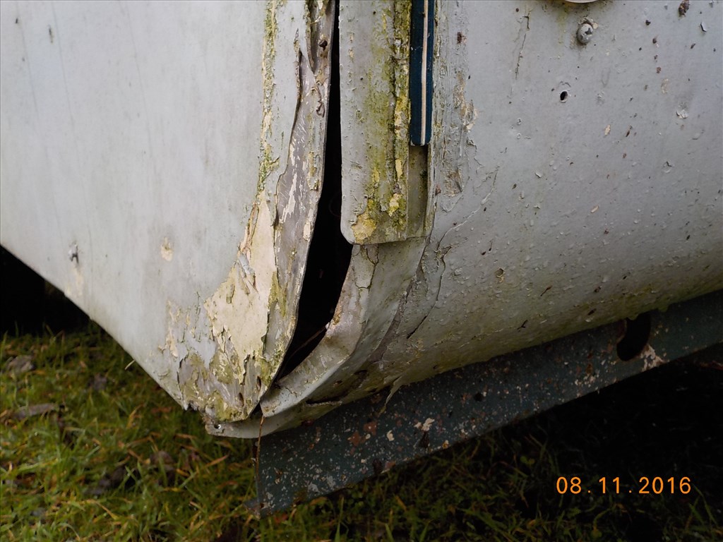 LAKÓKOCSI,FELÚJÍTÁSRA SZORULOAN PAPIROK NÉLKŰL TAPOLCÁN ELADÓ 63. kép