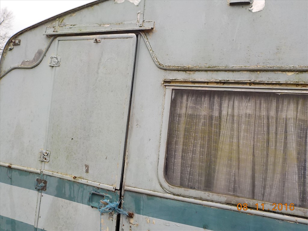 LAKÓKOCSI,FELÚJÍTÁSRA SZORULOAN PAPIROK NÉLKŰL TAPOLCÁN ELADÓ 71. kép