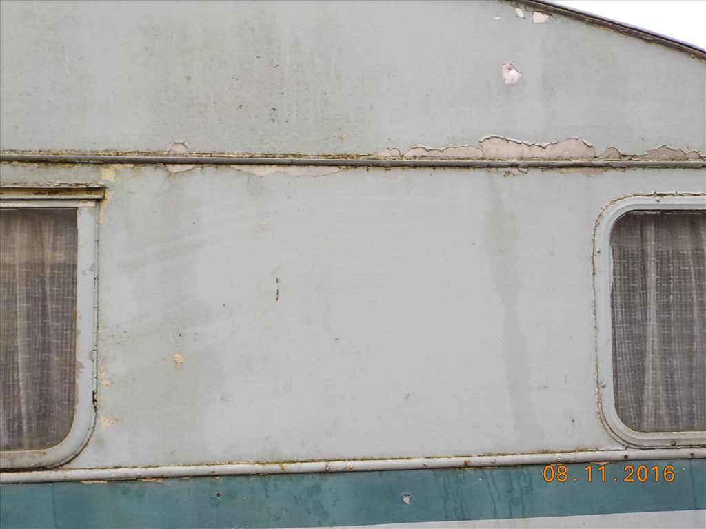 LAKÓKOCSI,FELÚJÍTÁSRA SZORULOAN PAPIROK NÉLKŰL TAPOLCÁN ELADÓ 72. kép