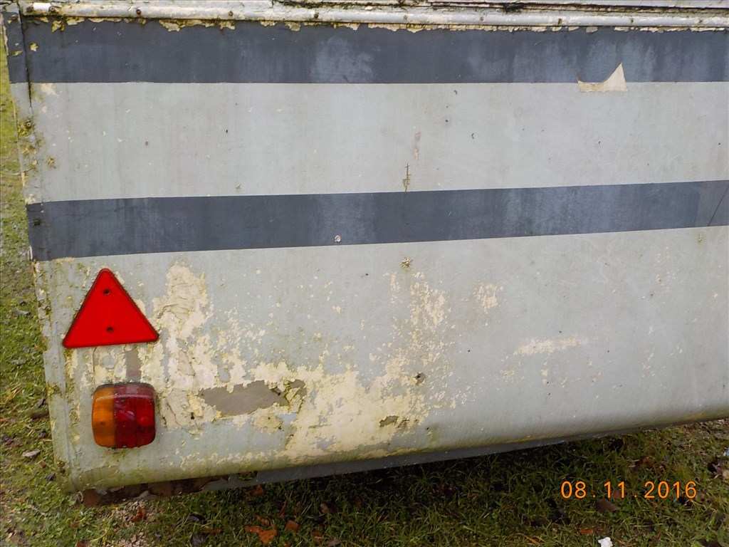 LAKÓKOCSI,FELÚJÍTÁSRA SZORULOAN PAPIROK NÉLKŰL TAPOLCÁN ELADÓ 79. kép