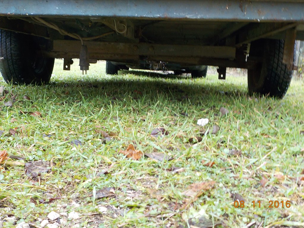 LAKÓKOCSI,FELÚJÍTÁSRA SZORULOAN PAPIROK NÉLKŰL TAPOLCÁN ELADÓ 84. kép