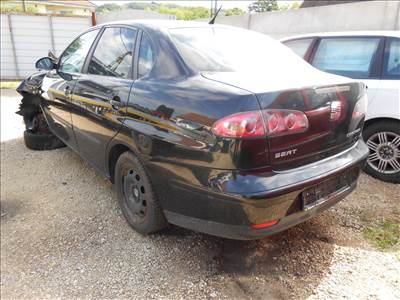 Seat CORDOBA (6L2) 1.4 16V kipufogó csonk