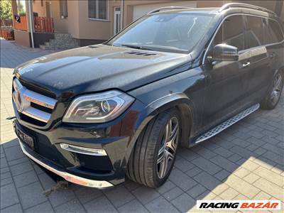 Mercedes GL-osztály (X166) bontott alkatrészei
