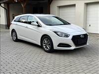 Eladó Hyundai i40cw 1.7 CRDi Automata+F1.Friss műszaki/szerviz.Kettős tömegű/váltó olaj cserélve.