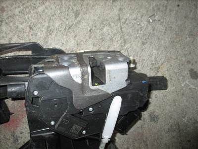 Ford Fiesta Mk6 központi zár zárszerkezet jobb