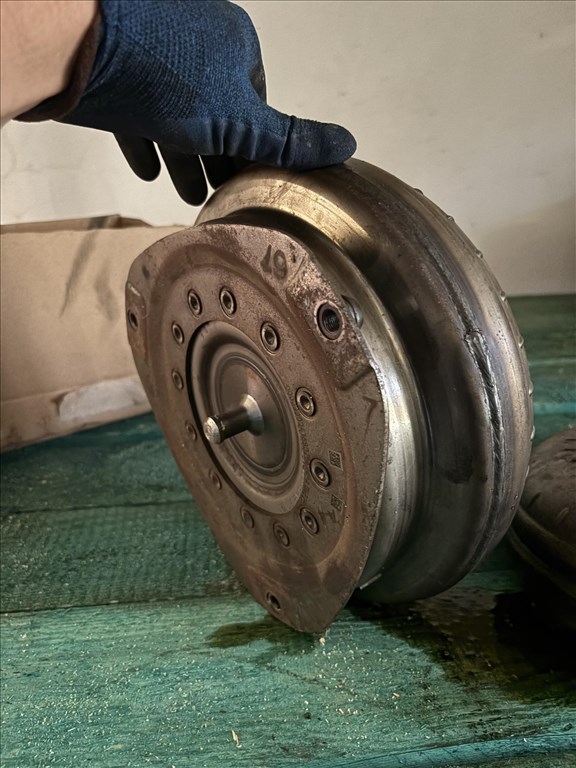 Audi A6 (C6 - 4F) 2.7 TDI automata váltó wandler  3. kép