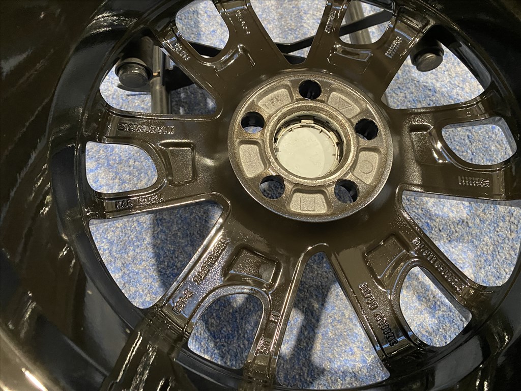 (3449) Volvo 17 gyári alufelni felni, 5x108 2. kép