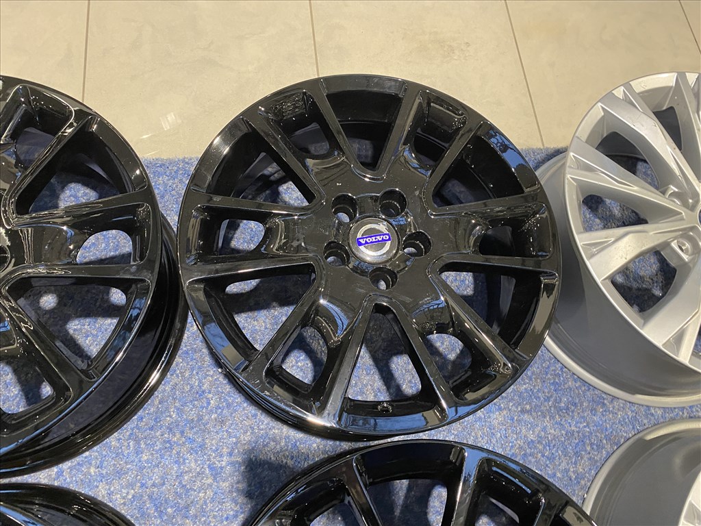 (3449) Volvo 17 gyári alufelni felni, 5x108 6. kép