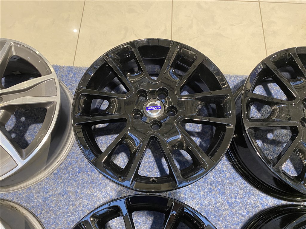 (3449) Volvo 17 gyári alufelni felni, 5x108 7. kép