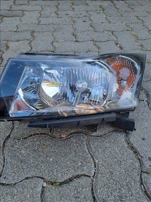Chevrolet Cruze fényszóró 