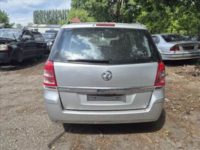 Opel Zafira B 1.8i váltó manuális 5 
