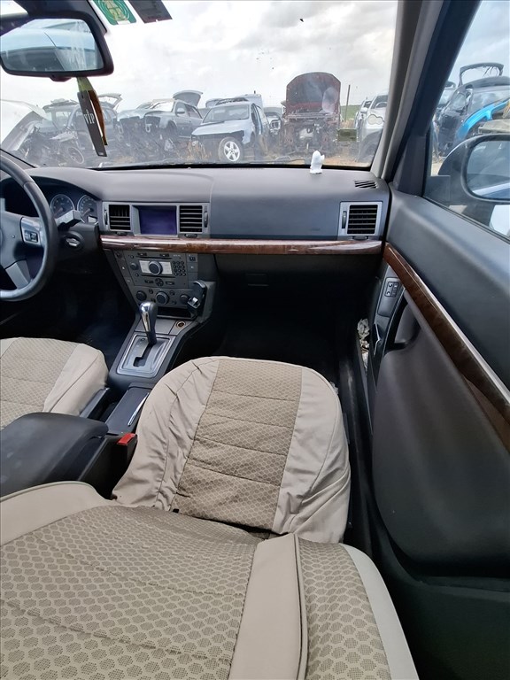 Opel Vectra C bontott alkatrészei 6. kép