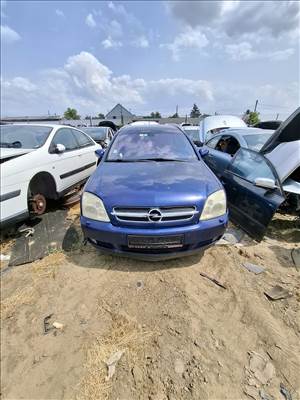 Opel Vectra C bontott alkatrészei