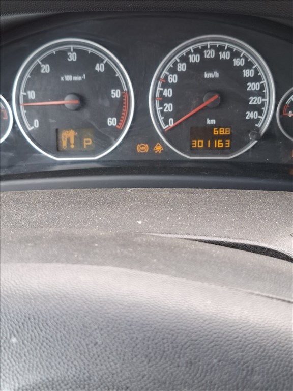 Opel Vectra C bontott alkatrészei 15. kép