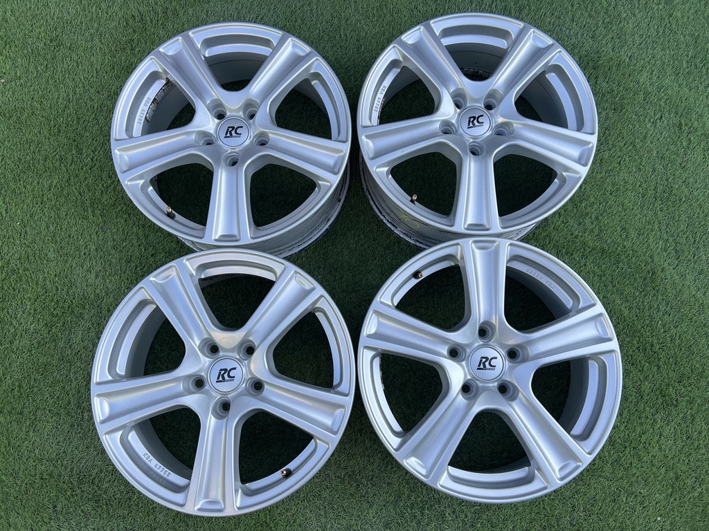 5x114.3 17" RC alufelni 7Jx17h2 ET49 1. kép