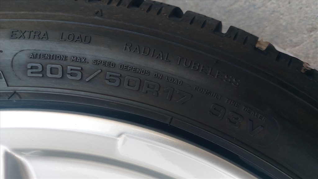 Gyári, új ,Audi S3-A3  Sport back 8Y 17"  alufelni ,Új téligumi 14. kép