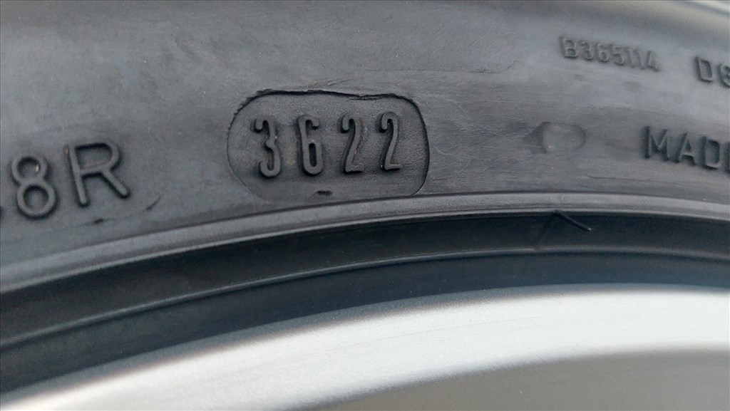 Gyári, új ,Audi S3-A3  Sport back 8Y 17"  alufelni ,Új téligumi 15. kép