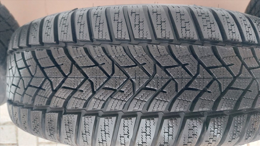 Gyári, új ,Audi S3-A3  Sport back 8Y 17"  alufelni ,Új téligumi 18. kép