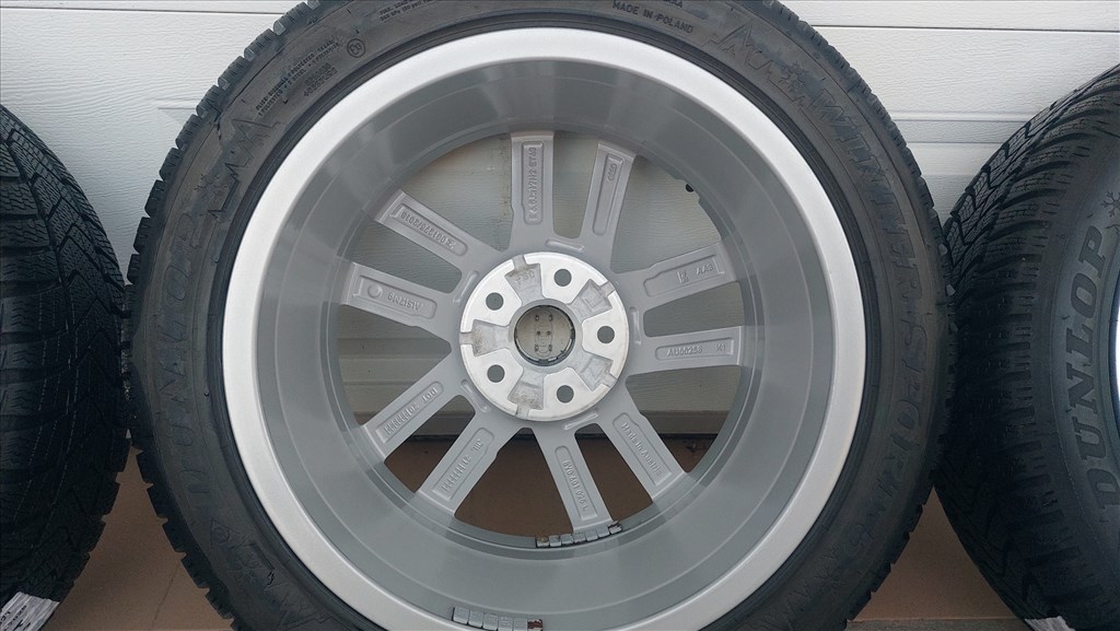 Gyári, új ,Audi S3-A3  Sport back 8Y 17"  alufelni ,Új téligumi 5. kép