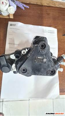 Mercedes Vito (2nd gen) W639 MERCEDES NAGYNYOMÁSÚ SZIVATTYÚ 0445010143