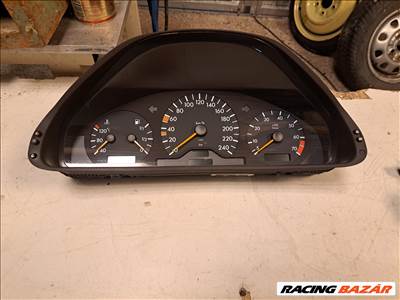 Mercedes W210 E200 E 200 műszeregység kilóméteróra óracsoport 2105401147