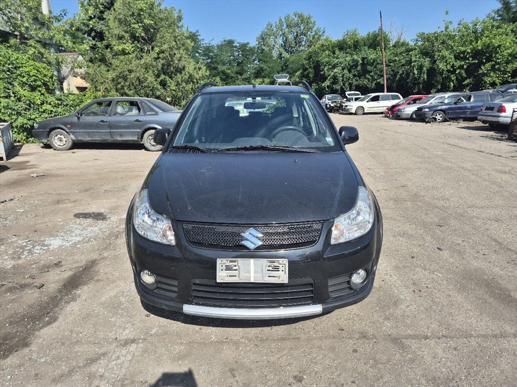 Suzuki SX4 I 1.9 DDiS i-4WD ABS TÖMB 2. kép