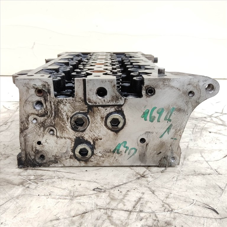 204427 Fiat Punto III., Doblo 2000-2009, Idea, Panda II. Lancia Ypsilon II. 1,3 16v hengerfej, szelepekkel, egy izzítógyertya beletörve. Alkatrésznek!!! 55188595 6. kép