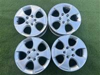 5x114.3 16" Kia gyári alufelni 6Jx16h2 ET51