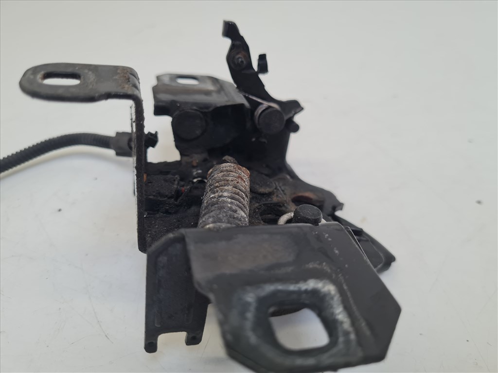 Volkswagen Golf IV motorháztető zárszerkezet (20725) 1j0823509 4. kép
