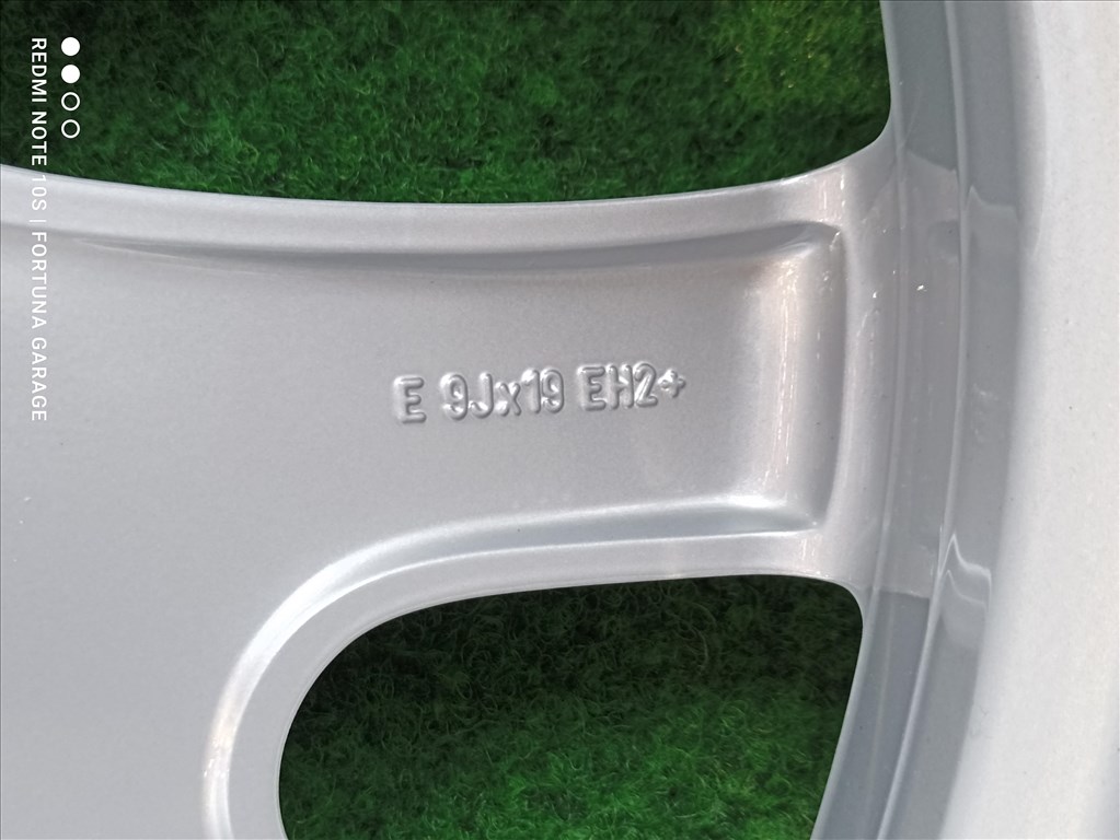 5x120 19" BMW Style 257 felújított alufelni garnitúra (ET48/18) 4. kép