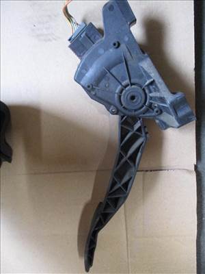 Mitsubishi Colt VI gázpedál 