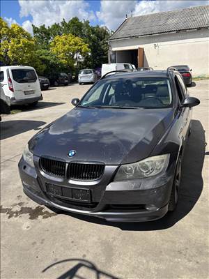 BMW 320 (E90, E91, E92, E93) bontott alkatrészei