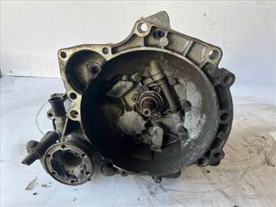 VW CADDY Váltó (Mechanikus)