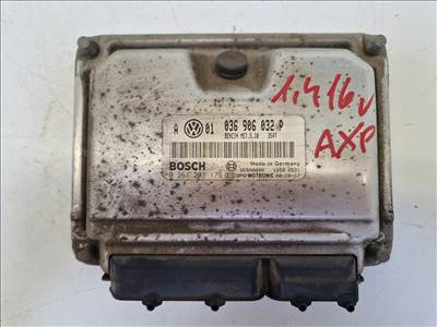 Volkswagen Golf IV motorvezérlő 036 906 032 P (22244)