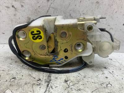 HONDA CIVIC VI Bal első Ajtózár