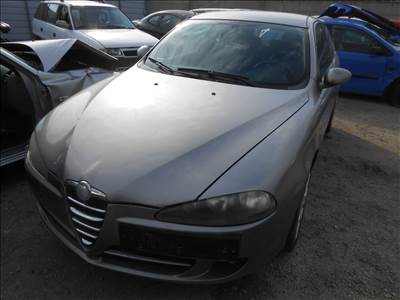 ALFA ROMEO 147 (937) 1.6 16V T.SPARK Bontott gépjármű