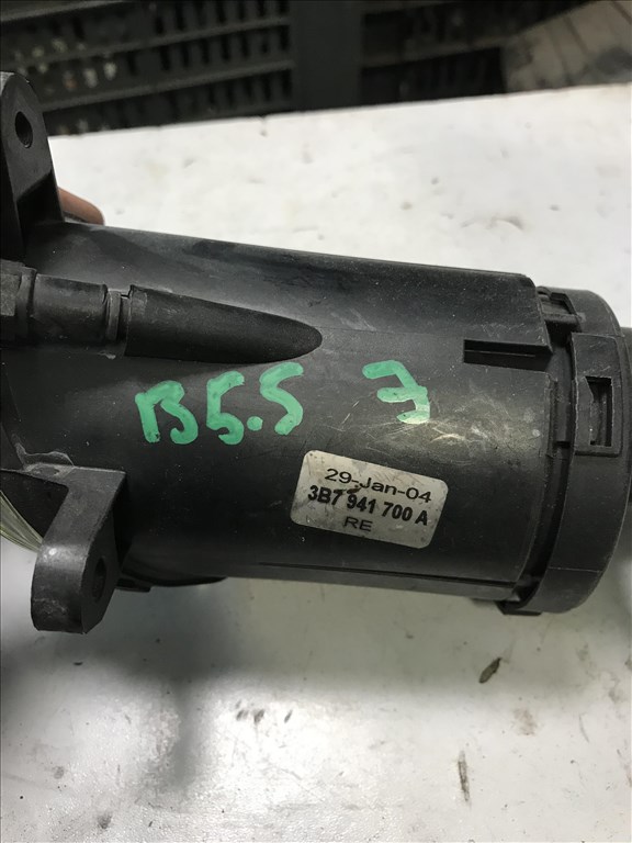 Volkswagen Passat B5 jobb első ködlámpa 3b7941700a 2. kép