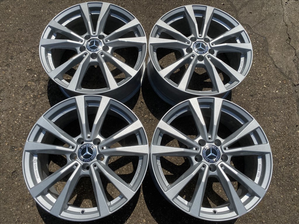 4db Rial 18" Mercedes-Benz alufelni. (3904) 1. kép