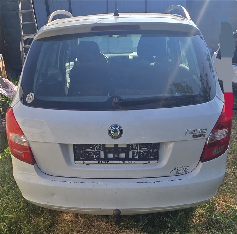 Skoda Fabia II bontott alkatrészei 1.4 16v BXW 2. kép