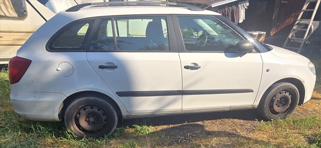 Skoda Fabia II bontott alkatrészei 1.4 16v BXW 3. kép