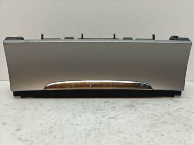 VW PASSAT B6 Első Hamutartó