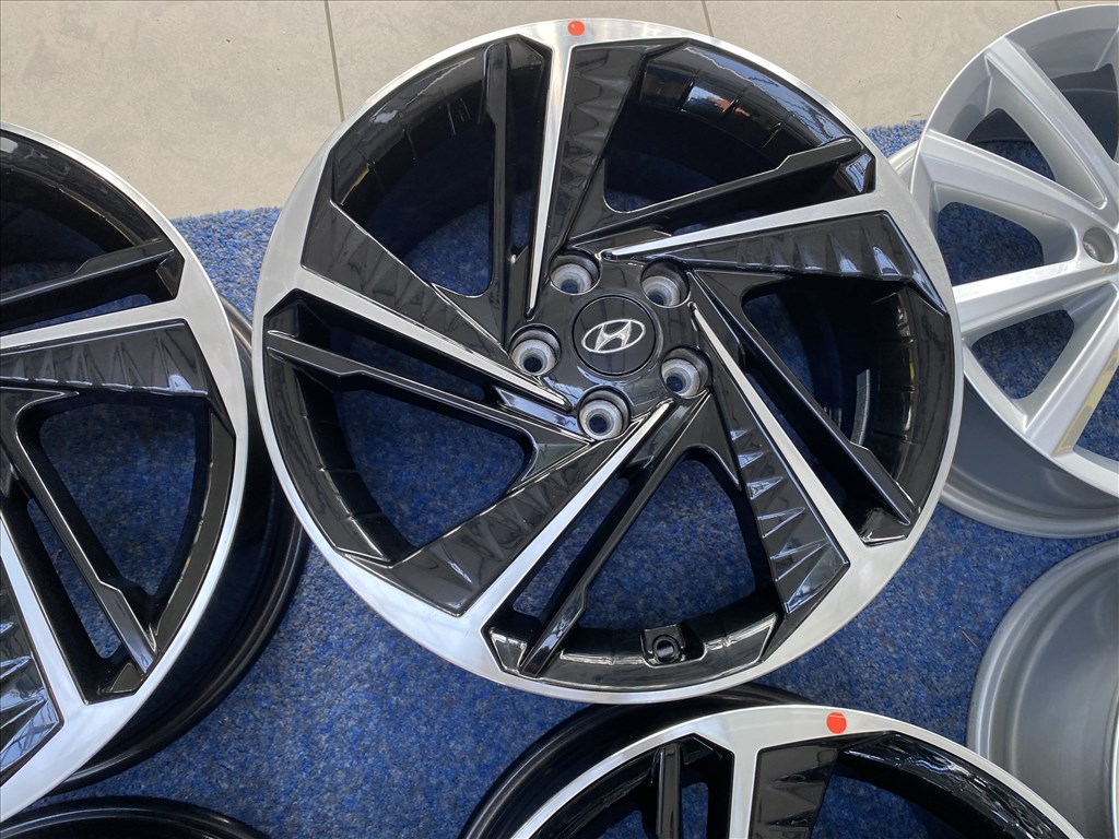 Hyundai 18 gyári alufelni felni, 5x114,3, Elantra (2021 -től)  (2716) 6. kép