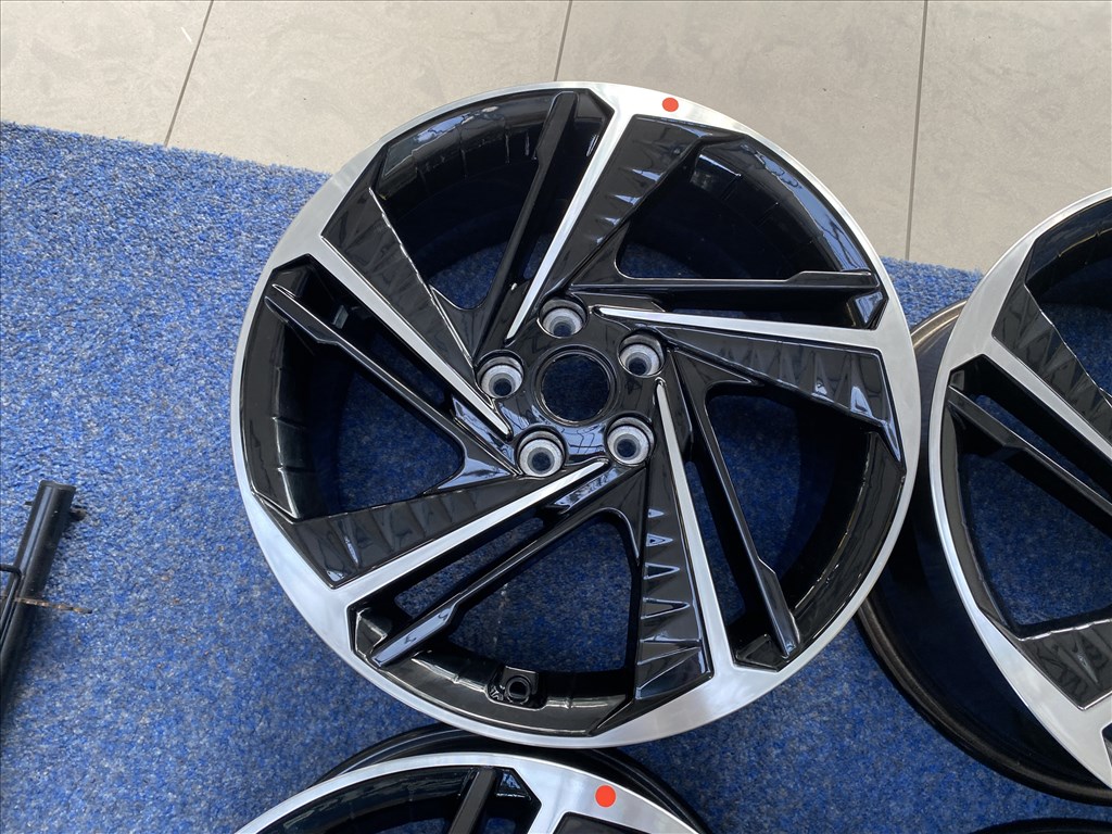 Hyundai 18 gyári alufelni felni, 5x114,3, Elantra (2021 -től)  (2716) 7. kép