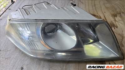 Skoda Octavia II jobb oldali XENON fényszóró