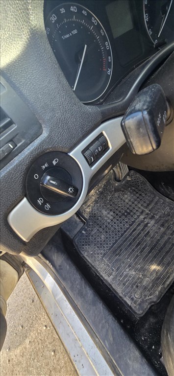 Skoda Octavia II bontott alkatrészei 1.6fsi BLF 10. kép