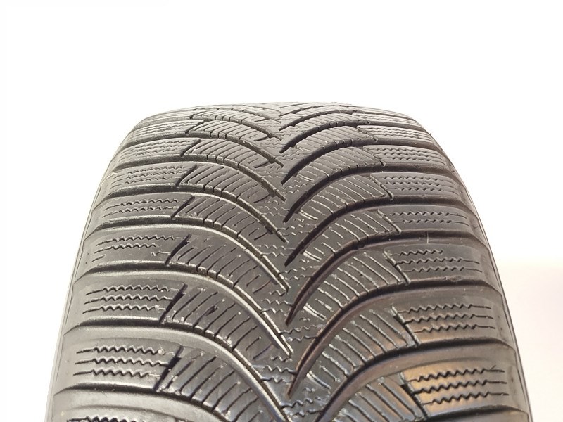 Pirelli Cintruato P7 205/55 R16  1. kép