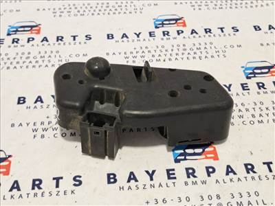 BMW E46 sedan coupe cabrio touring bal hátsó csomagtér tolató lámpa foglalat