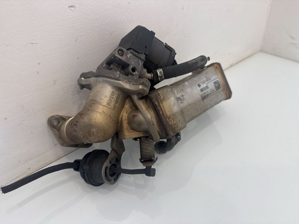 BMW E90 F10 F01 X5 X6 N47 N57 EGR hűtő , szelep 11717805446 7805446 2. kép