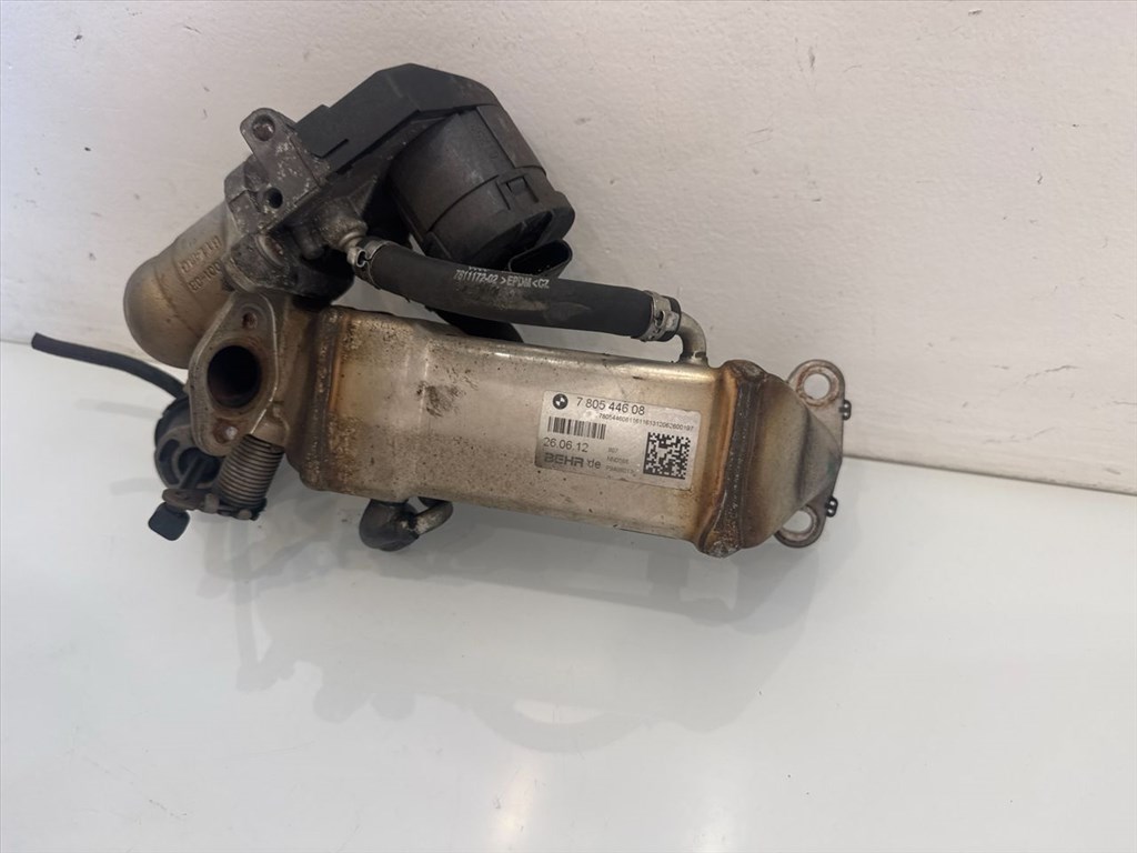 BMW E90 F10 F01 X5 X6 N47 N57 EGR hűtő , szelep 11717805446 7805446 3. kép