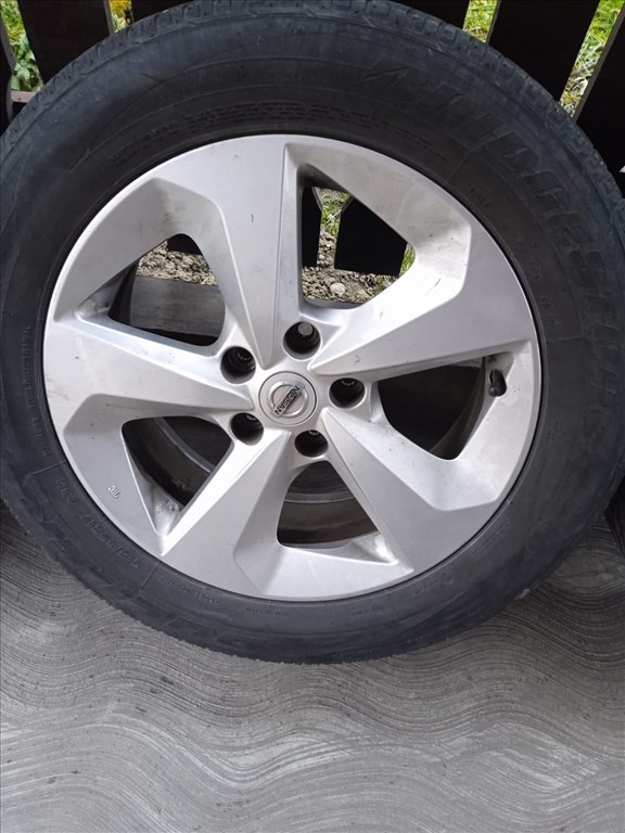Nissan Qashqai J11 gyári 7X17-es 5X114,3-as ET40 könnyűfém felni garnitura eladó 2. kép